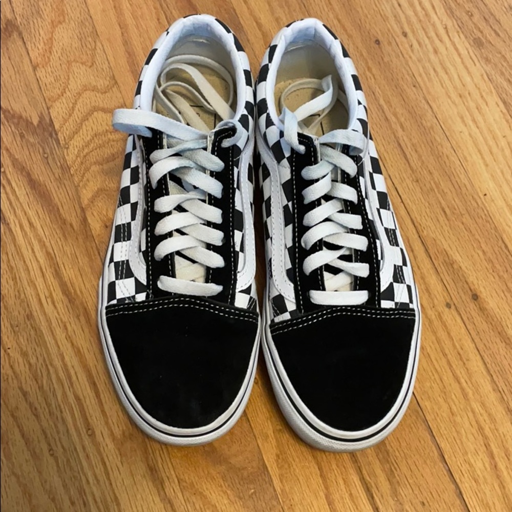 Women’s size 7.5 Platform Checkered Vans